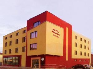Alexandra 3*